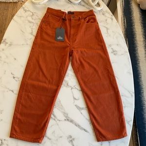 Levi’s Barrel Crop Jean RARE Orange Size 26